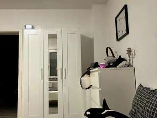 quennacurrington live cam profile