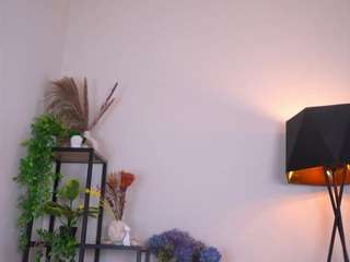 Mia live webcam show