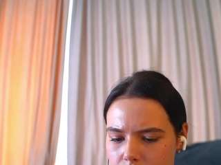Mia live cam preview