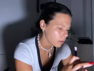 Mia's Live Sex Cam Show