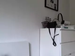 Mia's Live Sex Cam Show
