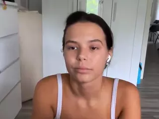 Mia's Live Sex Cam Show