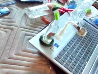 Spunsub4SuperiorTops live webcam on Soda Cams