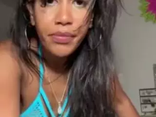 BadMonica01's Live Sex Cam Show