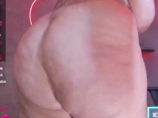 Live webcam model iriisfeitan on Soda Cams