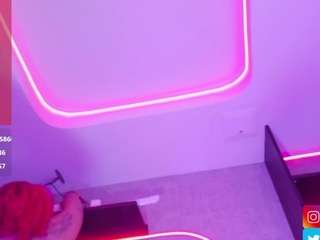 iriisfeitan Live Webcam on CamSoda