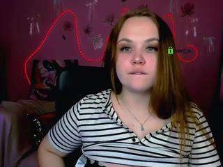 keri-ti's CamSoda show and profile