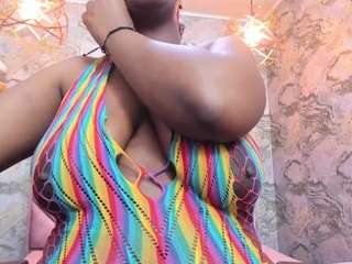 neffertiryebonny's CamSoda show and profile