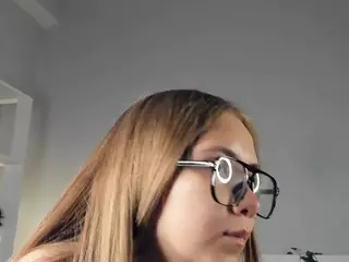 PetraBlincoe's Live Sex Cam Show