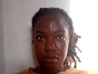 prettyebony2