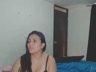 roxanasexy2025 webcam