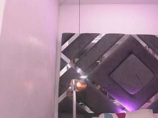 samantha-lw Live Webcam on CamSoda