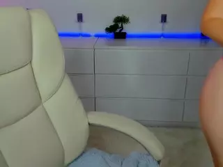 Sofii-darlingg's Live Sex Cam Show