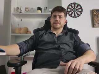 aaronlegend Live Webcam on CamSoda