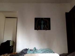 currentsea's CamSoda show and profile