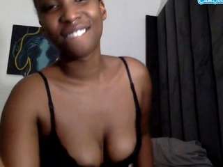 Live webcam model currentsea on Soda Cams