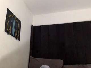 Live webcam model currentsea on Soda Cams