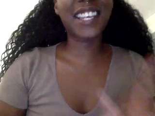 Live webcam model currentsea on Soda Cams