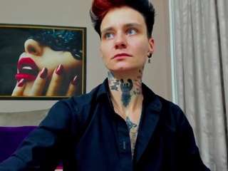 Live Sex Chat with KennyVibe (@kennyandsellena)