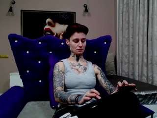 kennyandsellena's CamSoda show and profile