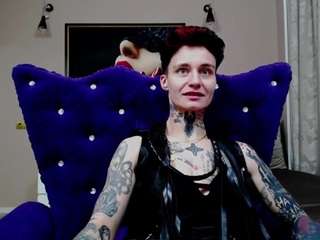 kennyandsellena's CamSoda show and profile