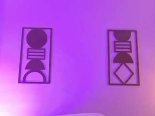  lia-cooper chat room