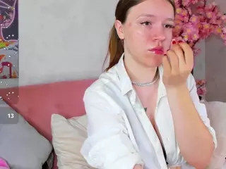 Lori-Shannon's Live Sex Cam Show