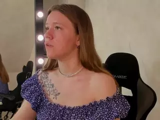 Lori-Shannon's Live Sex Cam Show