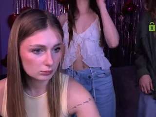 nekky-mouse Live Webcam on CamSoda