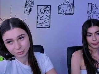 nekky-mouse live webcam show