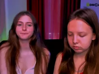 nekky-mouse's Live Sex Cam Show