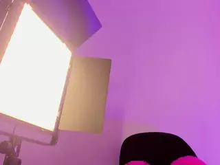 SofiaValente's Live Sex Cam Show