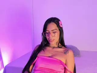 SofiaValente's Live Sex Cam Show