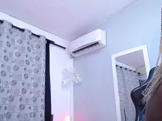 ABBYY-TAYLOR's Live Sex Cam Show