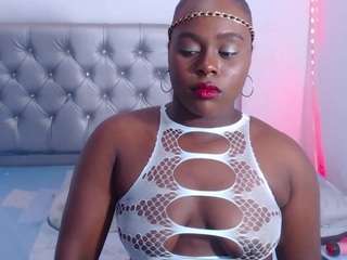 bigass-ebony Live Webcam on CamSoda