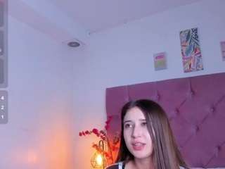 Discover crysttalmoon from CamSoda