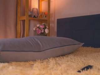 Live webcam model elvinaband on Soda Cams