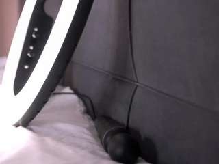 elvinaband's CamSoda show and profile