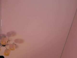 elvinaband's CamSoda show and profile