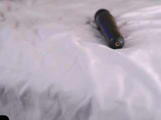 elvinaband's CamSoda show and profile