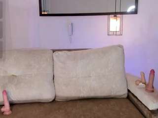 july-adams Live Webcam on CamSoda