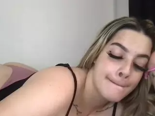 Miaaasturbate's Live Sex Cam Show