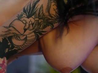 Try Miamicandy's delicious camshow for fascinating craziness miamicandy from CamSoda