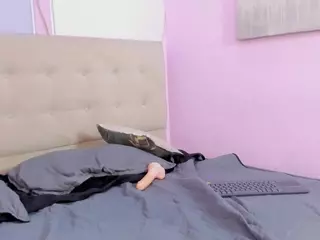 NicolleRossee's Live Sex Cam Show