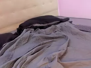 NicolleRossee's Live Sex Cam Show
