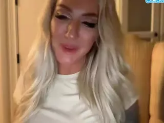 serenamask's Live Sex Cam Show