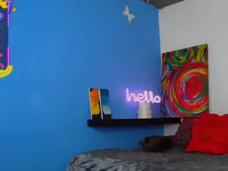 SweetiBloom's Live Sex Cam Show