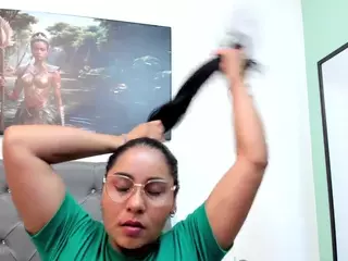 Tania-West's Live Sex Cam Show