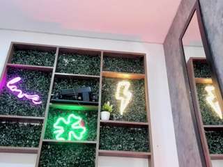  antonella-poncce chat room