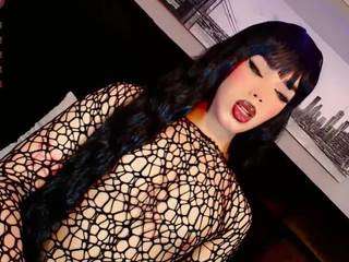 baby-isaa Live Webcam on CamSoda